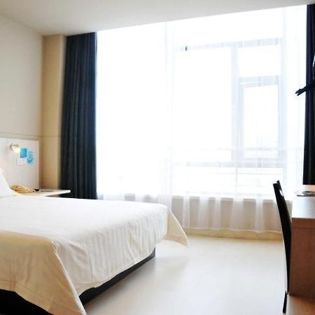 Jinjiang Inn Wujiang Zhongshan North Road Сучжоу Экстерьер фото